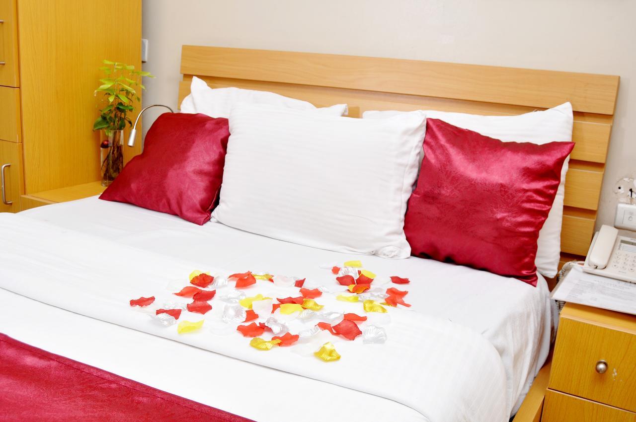 พริมอล โฮเต็ล อิเคยา Hotel อีเคจา ภายนอก รูปภาพ